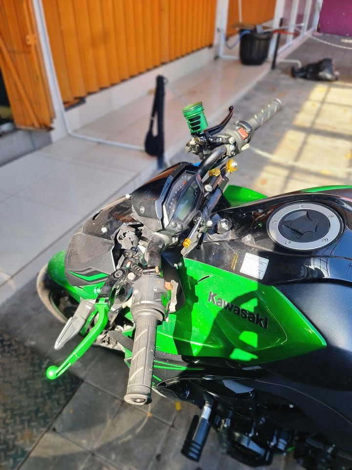 Kawasaki z1000 zugomi