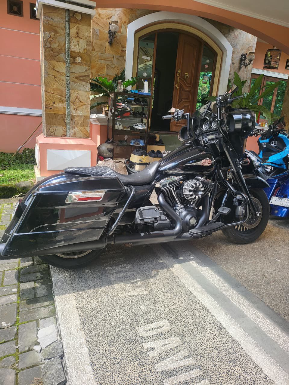 For Sale - Harley Electra Glide 2011