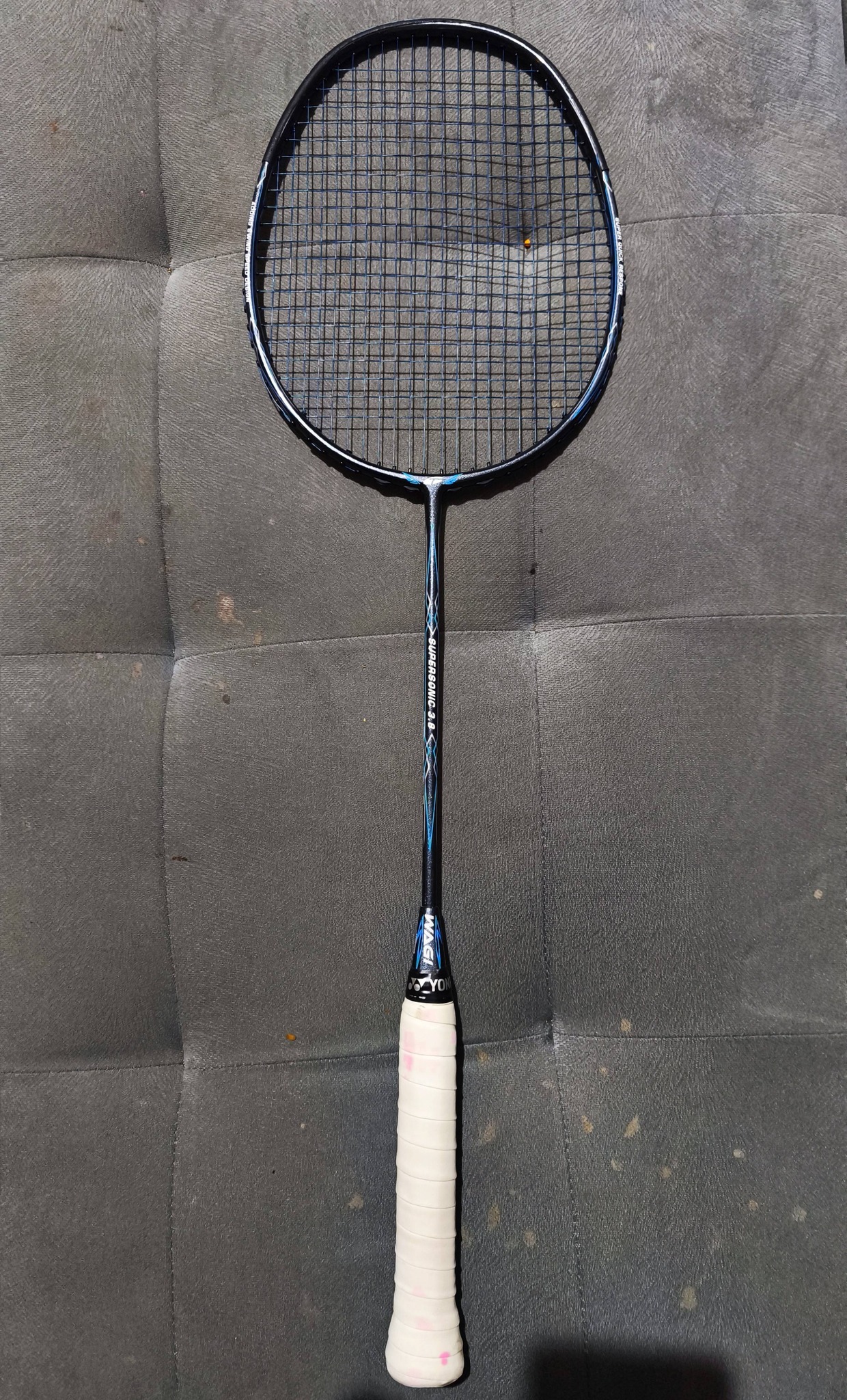 JUAL RAKET BADMINTON ORIGINAL – SIAP GAS, TARIKAN ENAK!