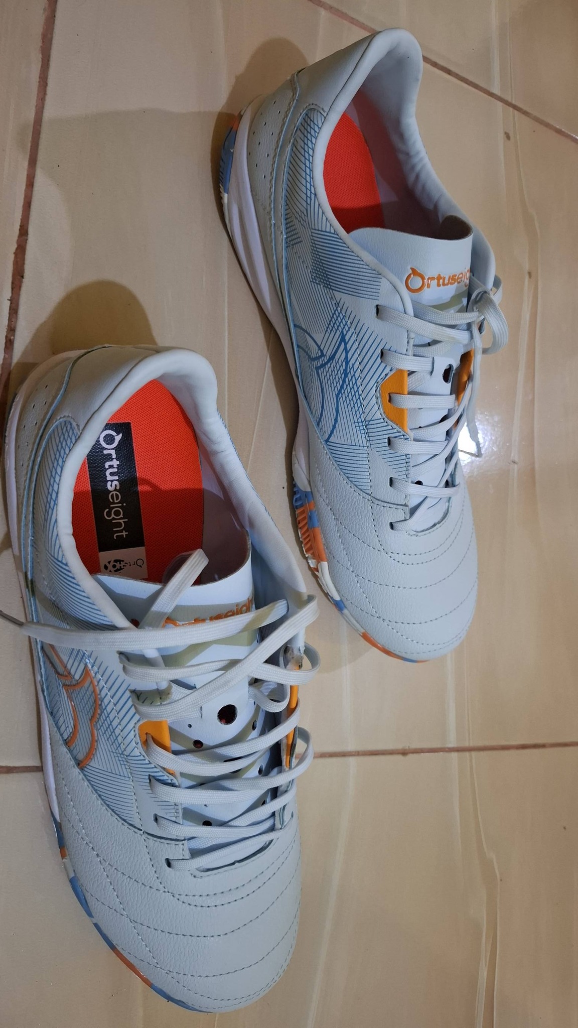 Sepatu Futsal Original Size 43 – Baru 1x Pakai, Mulus Like New