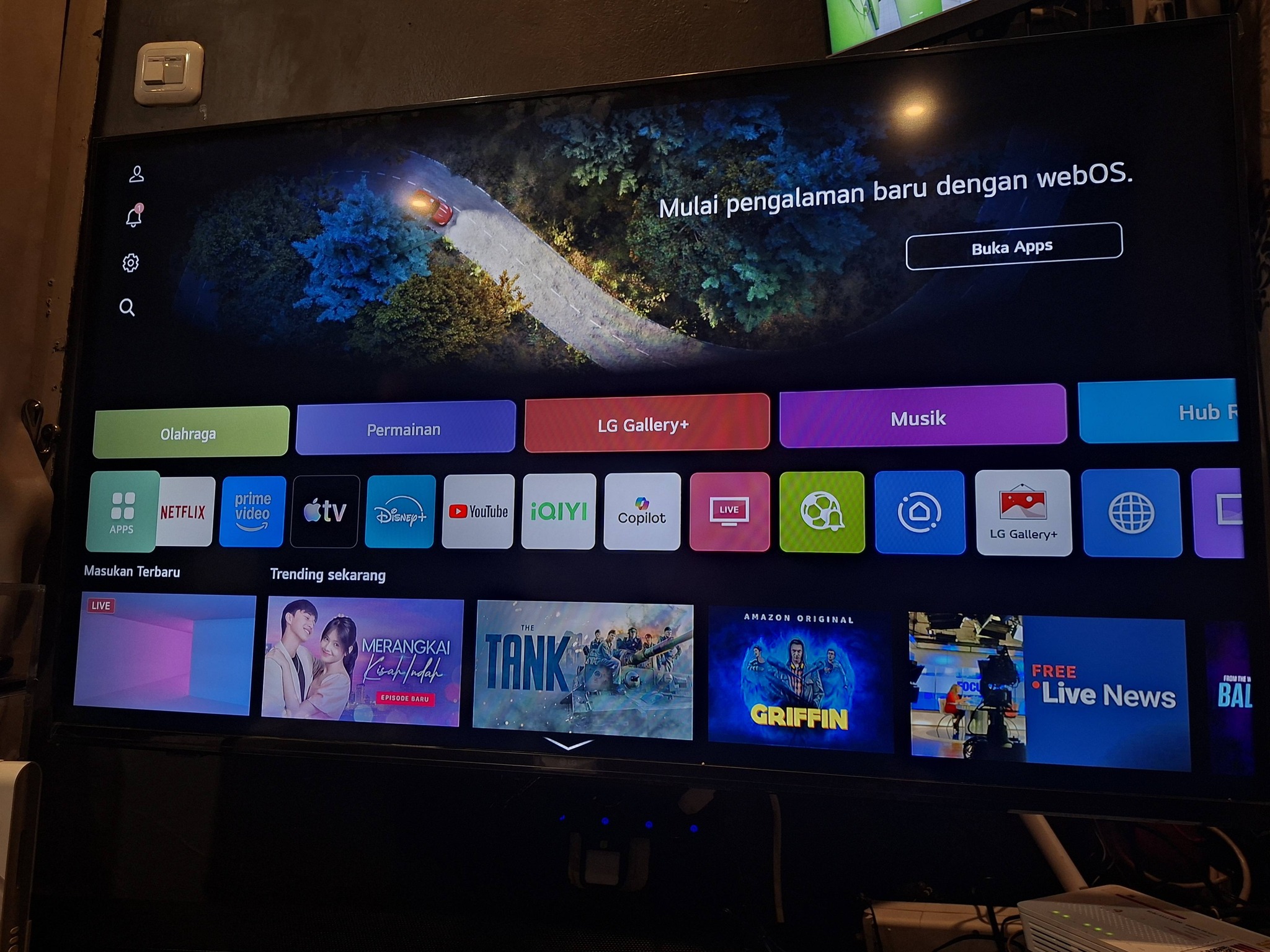 DIJUAL SMART TV LG 43” UHD 4K LIKE NEW – FULLSET, GARANSI PANJANG!