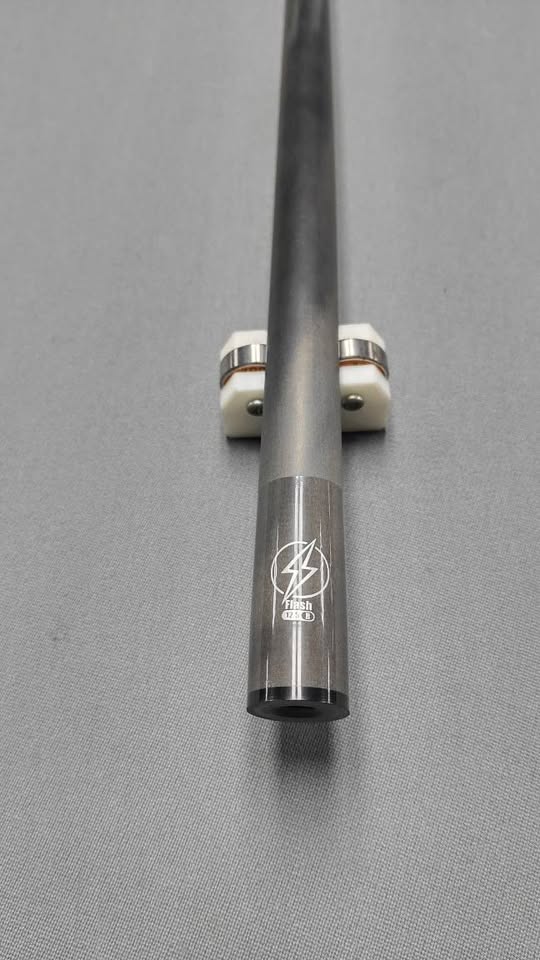Dijual Shaft Carbon HOW Flash Original – Like New, Siap Tempur!