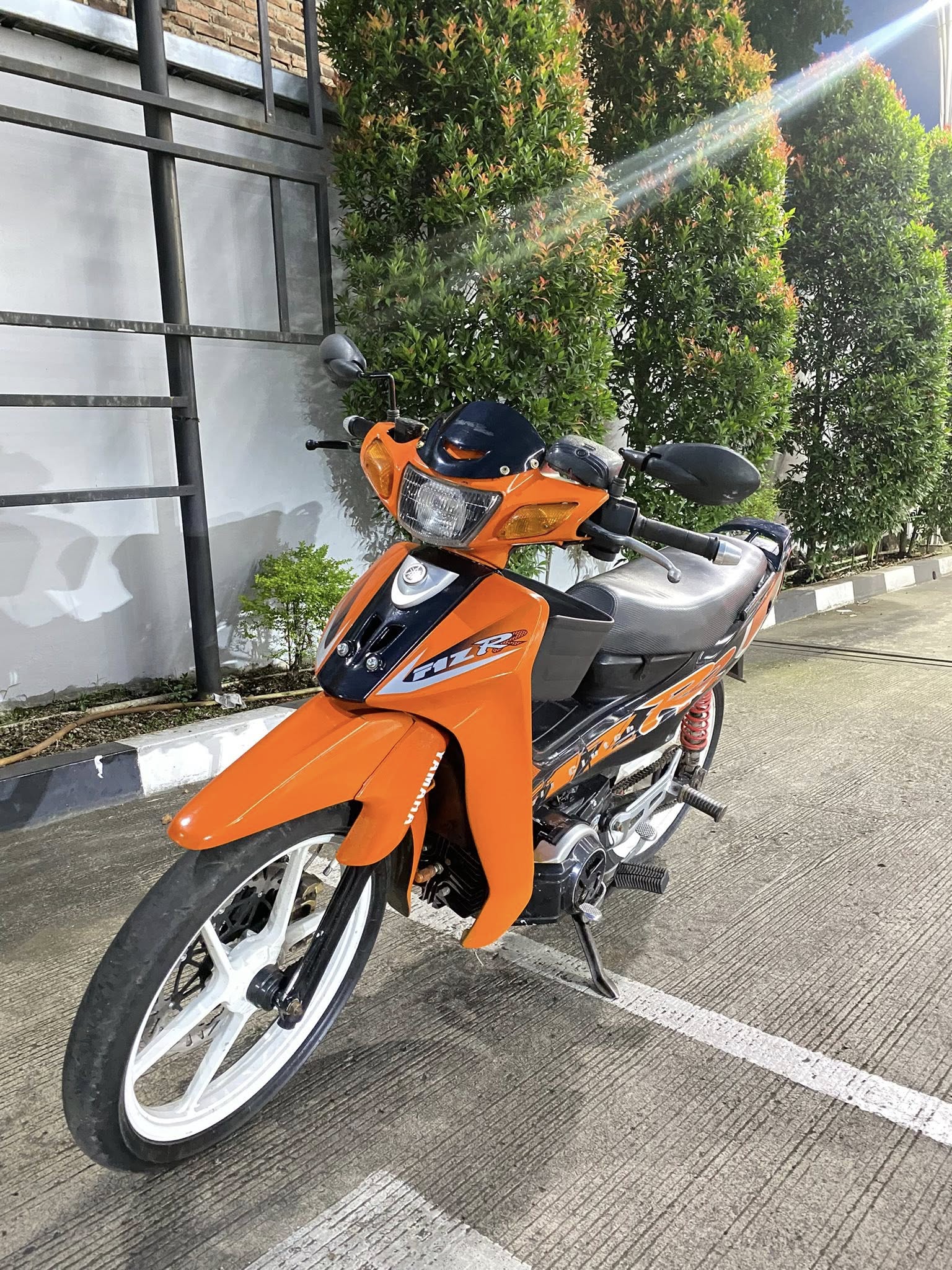 DIJUAL F1ZR 2002 ORIGINAL ORANGE – SURAT KOMPLIT