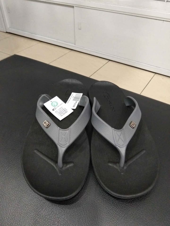 Dijual Sandal Cowok COLORADO Original – Nyaman, Keren & Siap Pakai