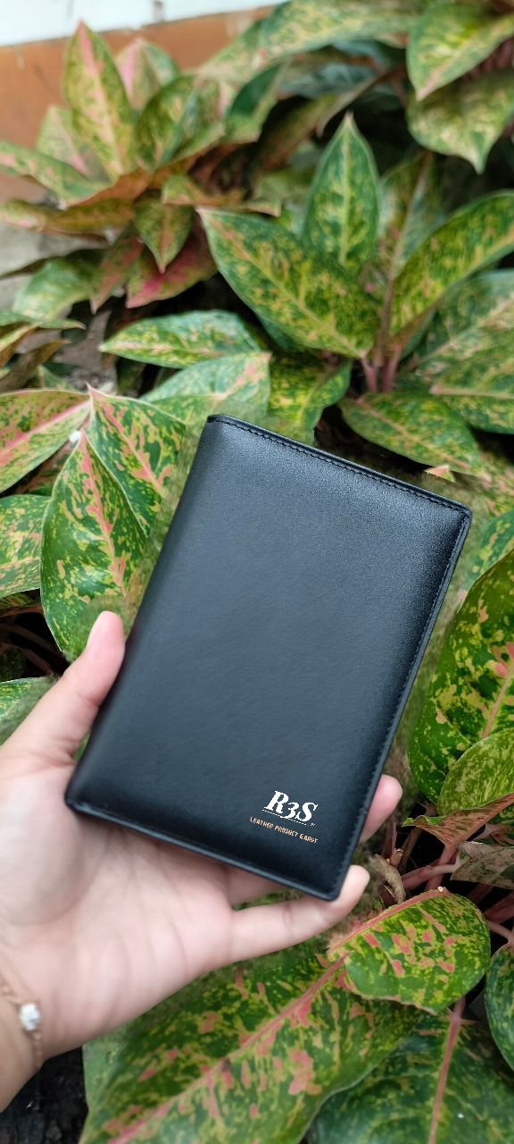 Dompet Kulit Asli Premium – Elegan, Kuat, dan Berkelas ✨