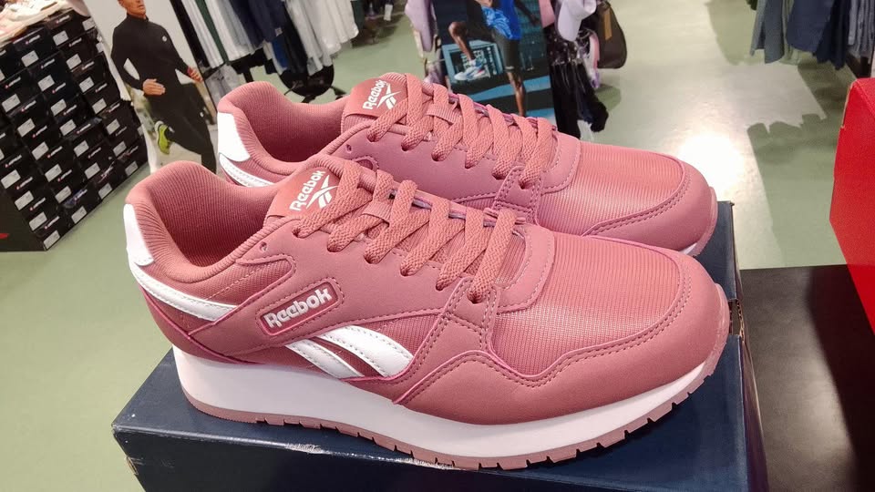 FOR SALE SEPATU REEBOK BARU – ORIGINAL 🔥