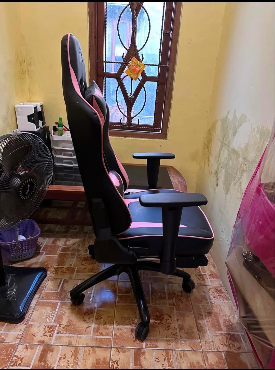 Dijual Kursi Gaming Amatsu Urania Original Informa – Like New, Mulus