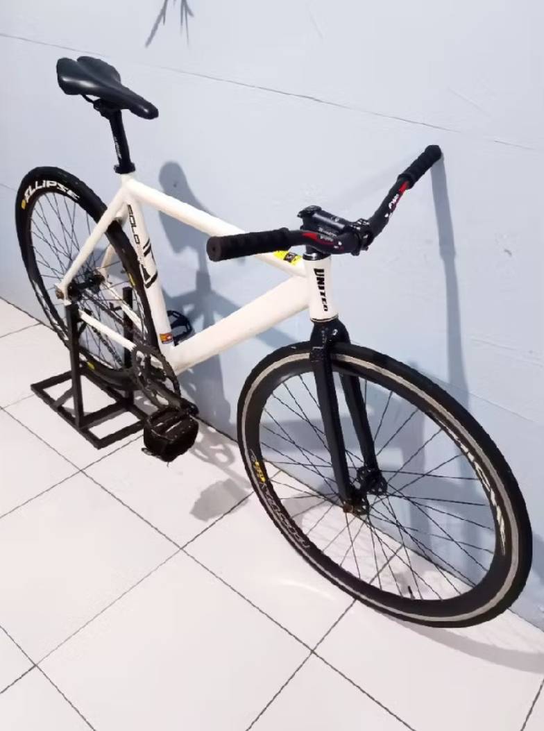 🚲 Fixie Soloist 77 Gen 2 Sz 52 – Mulus, Ringan, Siap Goes!