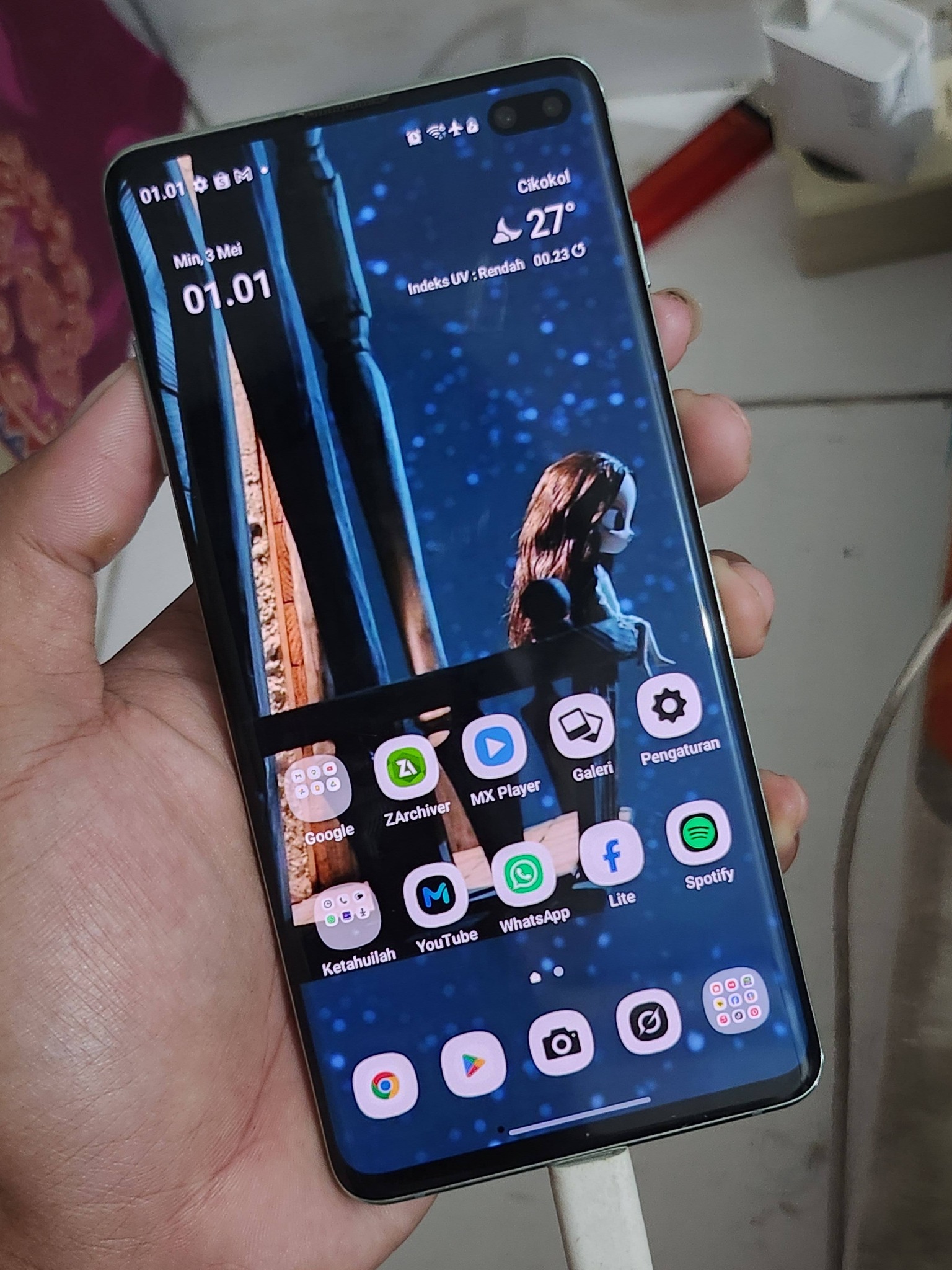 WTS Samsung Galaxy S10 Plus SEIN 8/128GB | Fullset | Kondisi Mulus 90%
