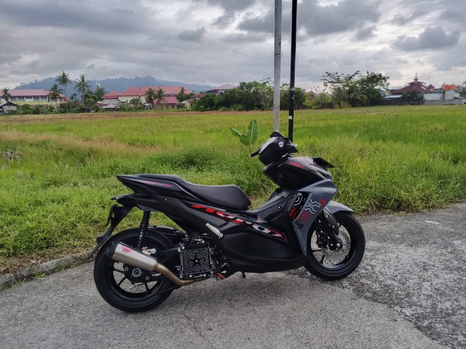 Jual Knalpot R9 Exhaust Aerox New / NMAX New – Suara Ngebass