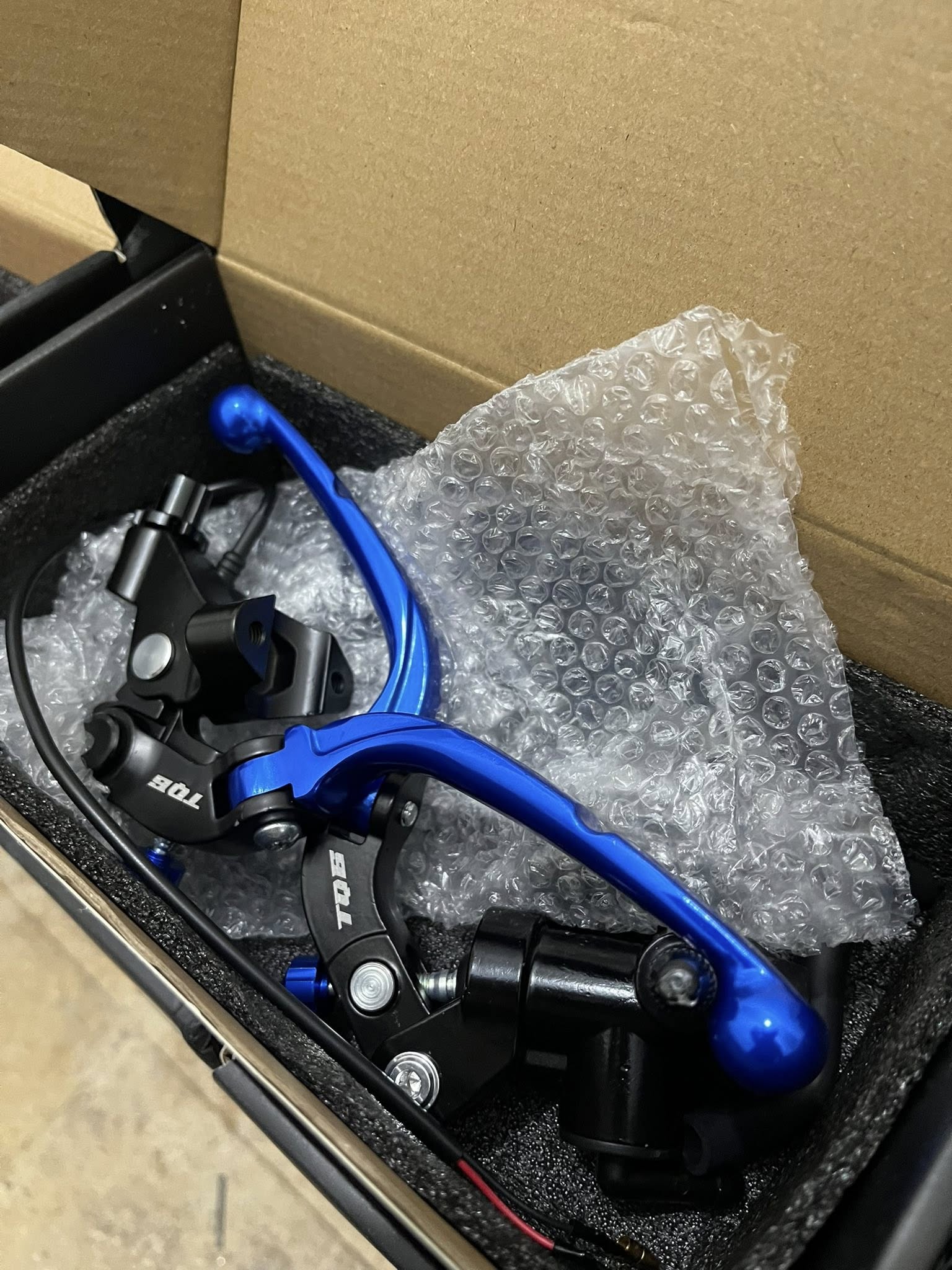 PAKETAN SELANG REM DEPAN + MASTER REM TQ6 BIRU / SILVER – BARU 100% 🔥