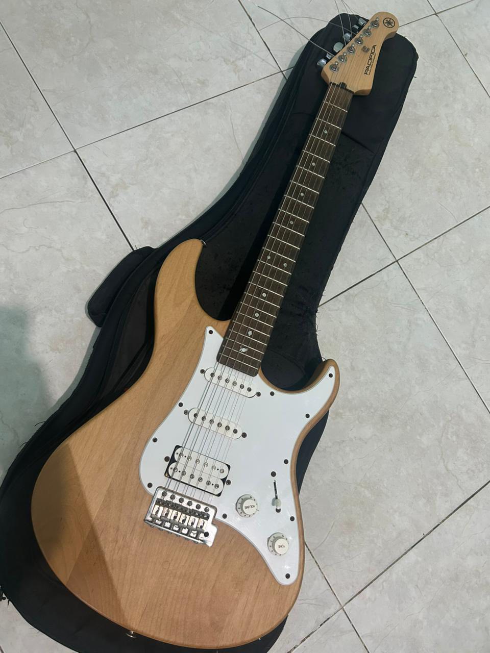 DIJUAL GITAR LISTRIK YAMAHA PACIFICA 112J ORI – NATURAL WOOD