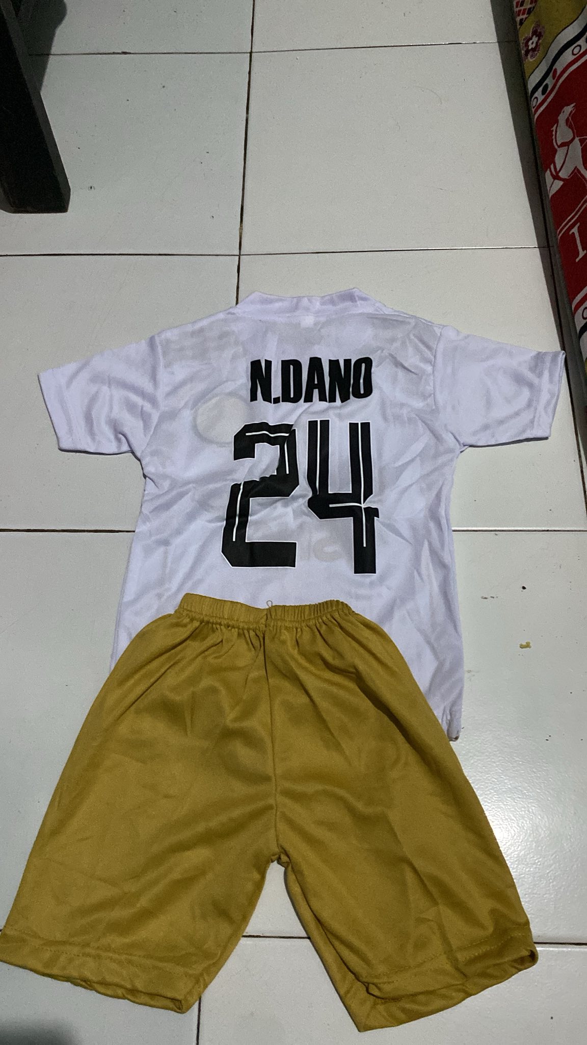 Baju Bola Anak Premium – Bisa Request Nama & Nomor | COD Aman & Nyaman