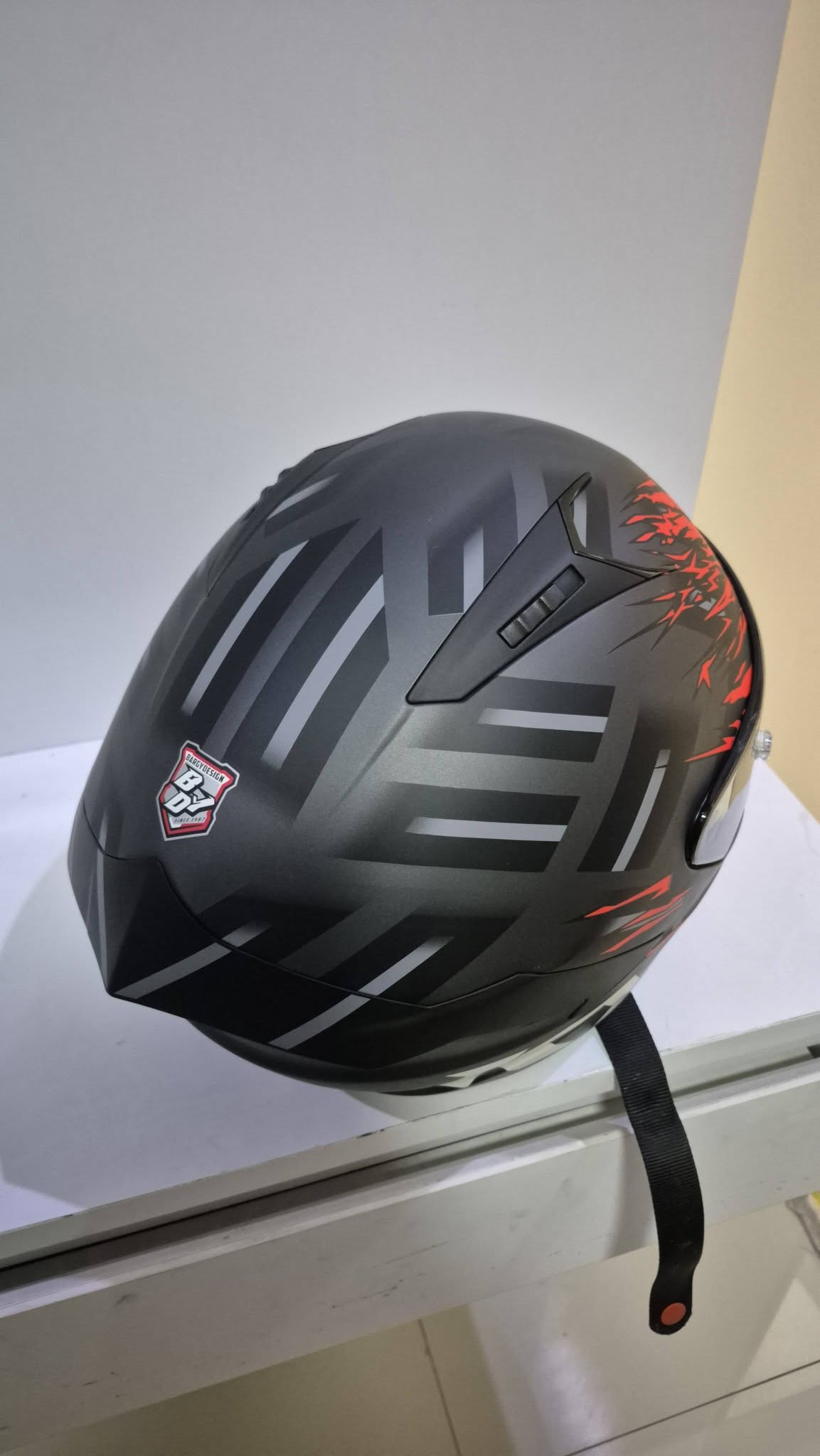 Jual Beli Helm GM & KYT Original – Keren, Aman, dan Harga Termurah