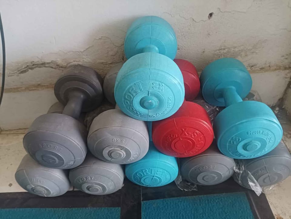 🏋️ BARBEL PLASTIK 1–10 KG – KUAT, PRAKTIS & HARGA GROSIR