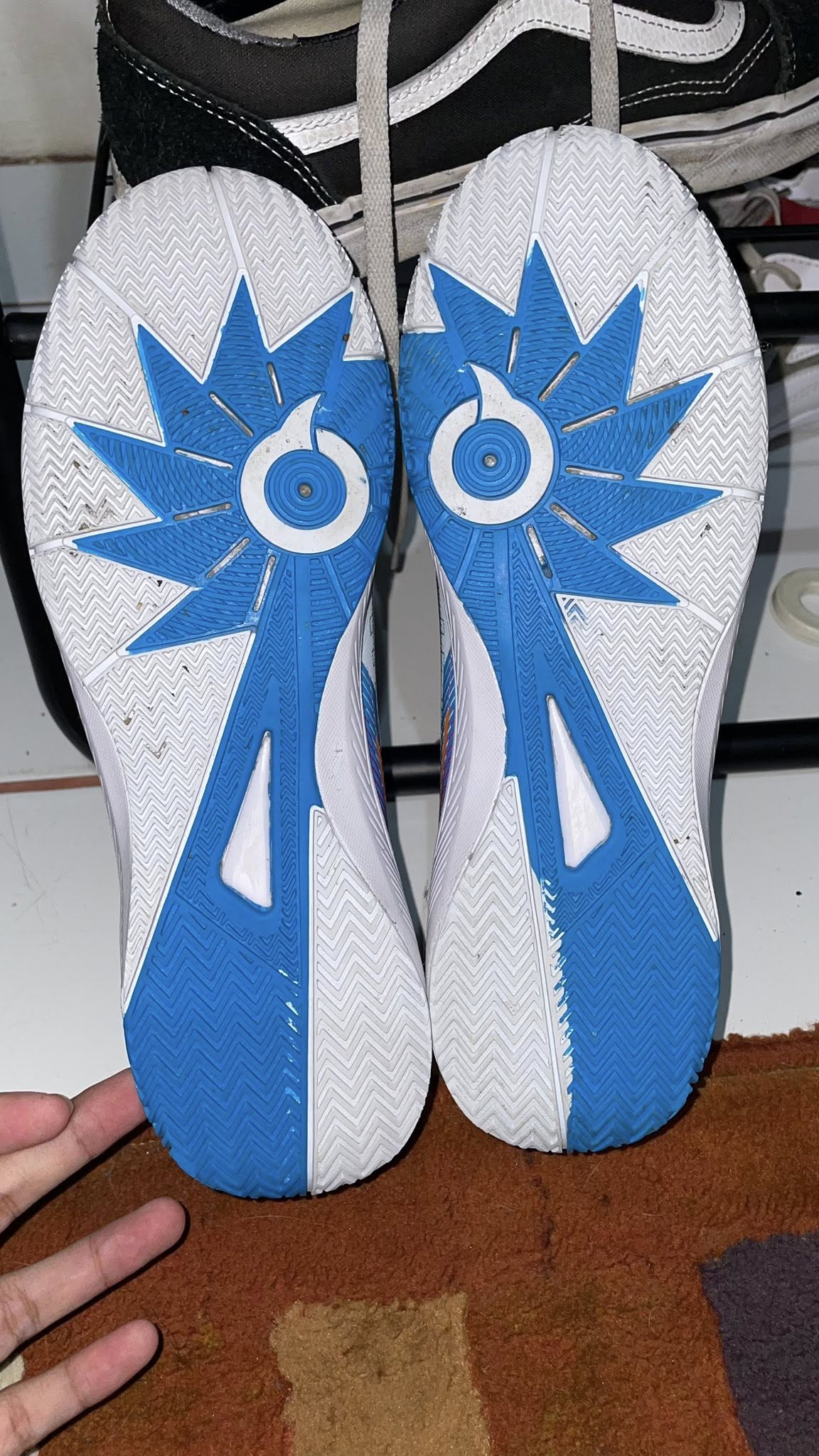 DIJUAL SEPATU FUTSAL ORIGINAL UK 39 – LENGKAP KOTAK – SIAP GAS! 🔥