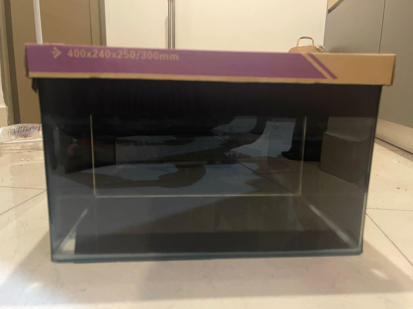 Aquarium Bekas Chana Mulus Like New – Tutup Ungu Eksklusif, Siap Pakai!