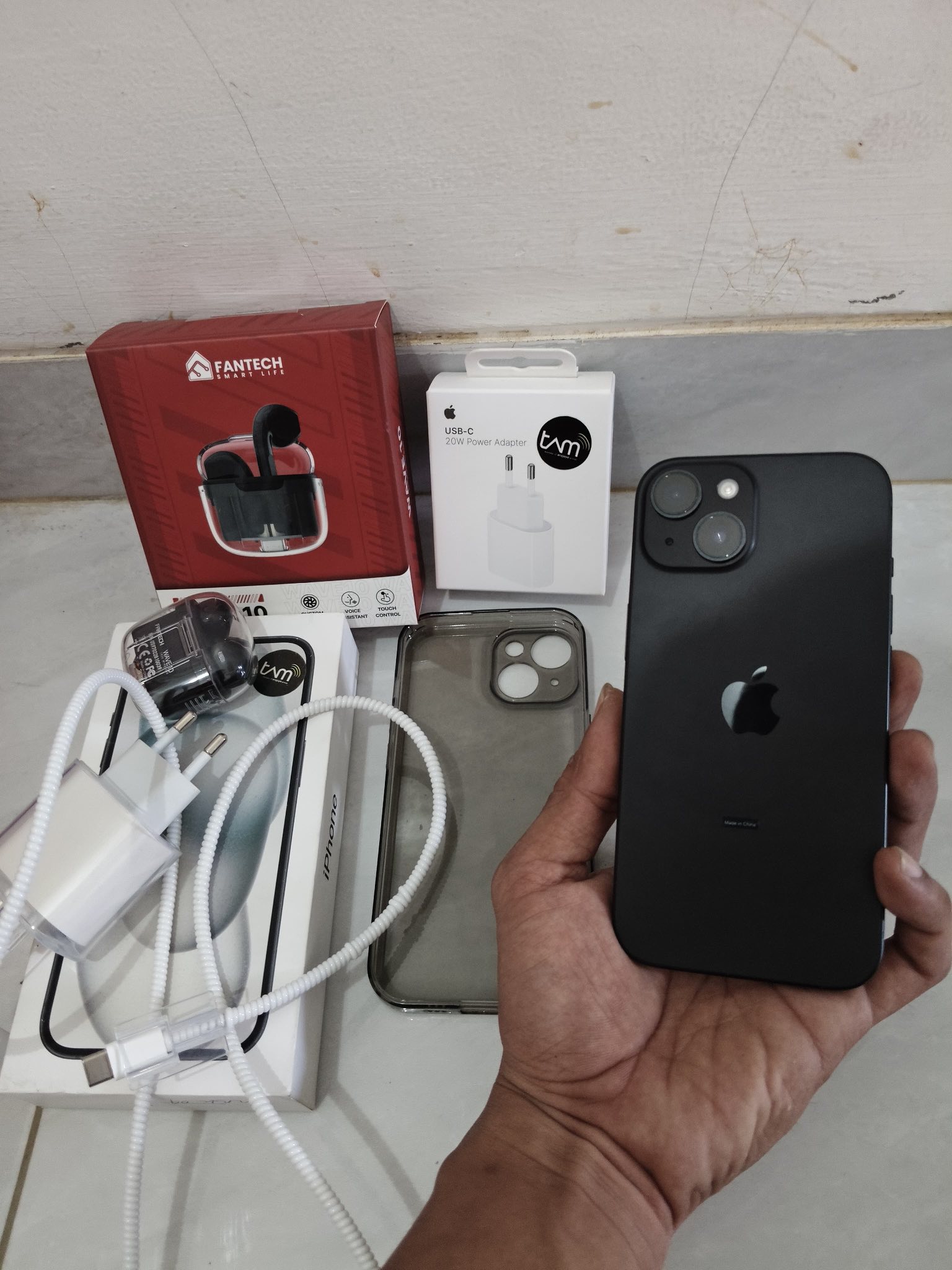 📱 DIJUAL iPhone 15 Basic 128GB Black iBox | Like New | Garansi Panjang