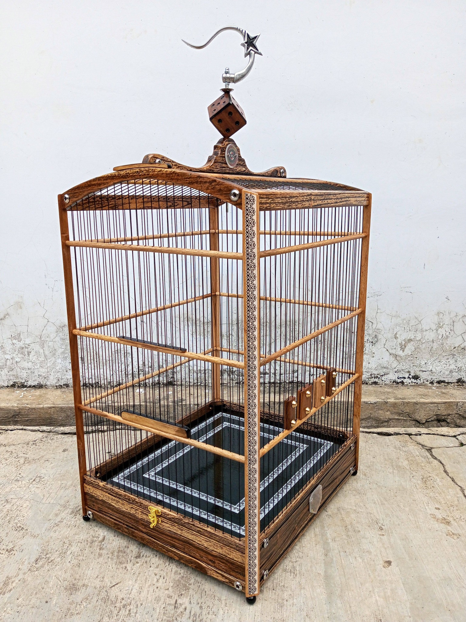 Sangkar Irama Rustik Eksklusif – Ready 1 Pcs, Kesempatan Langka!