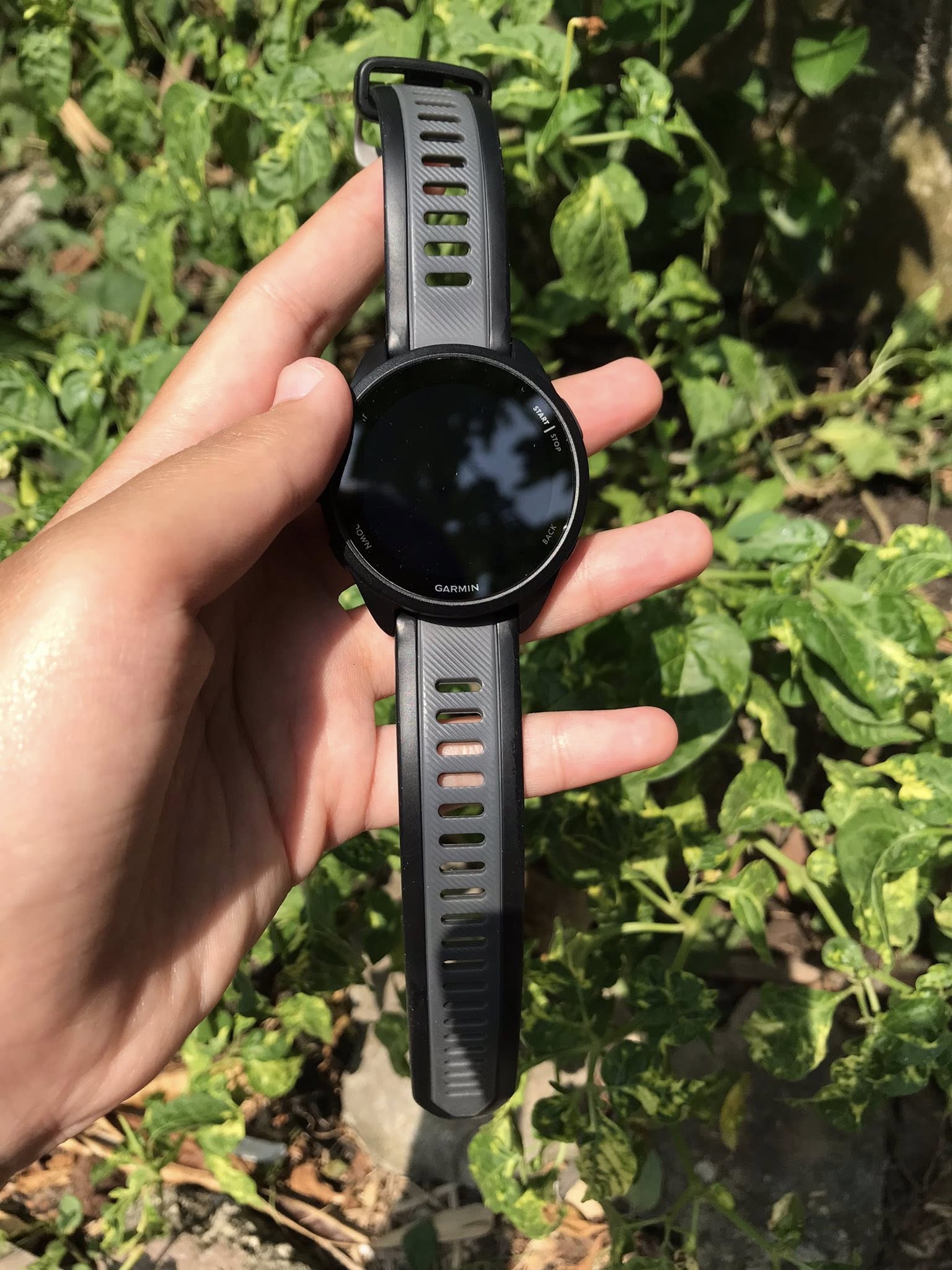 For Sale Garmin Forerunner 165 Black – Like New, Fullset, Garansi sampai 2027