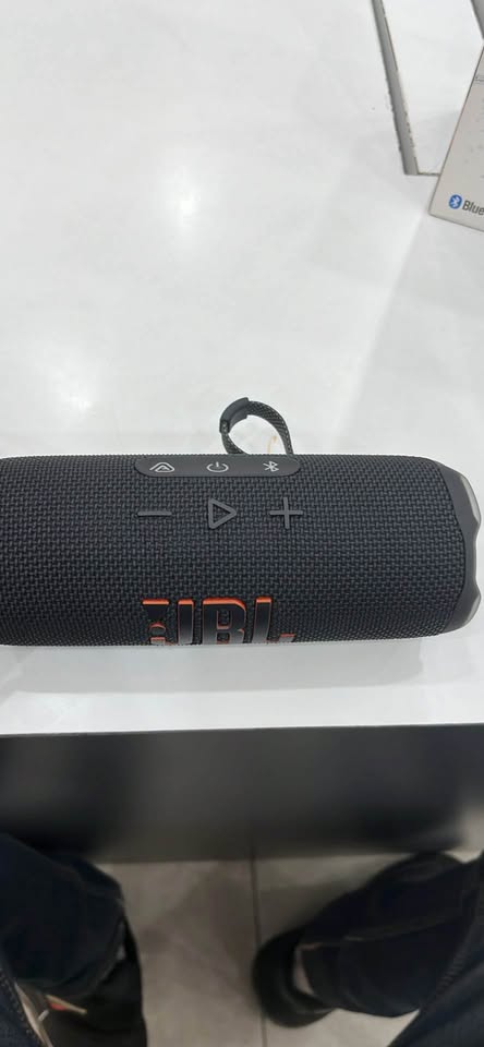 JBL Flip 7 – Speaker Portable Terbaru dengan Suara Powerful & Bass Nendang