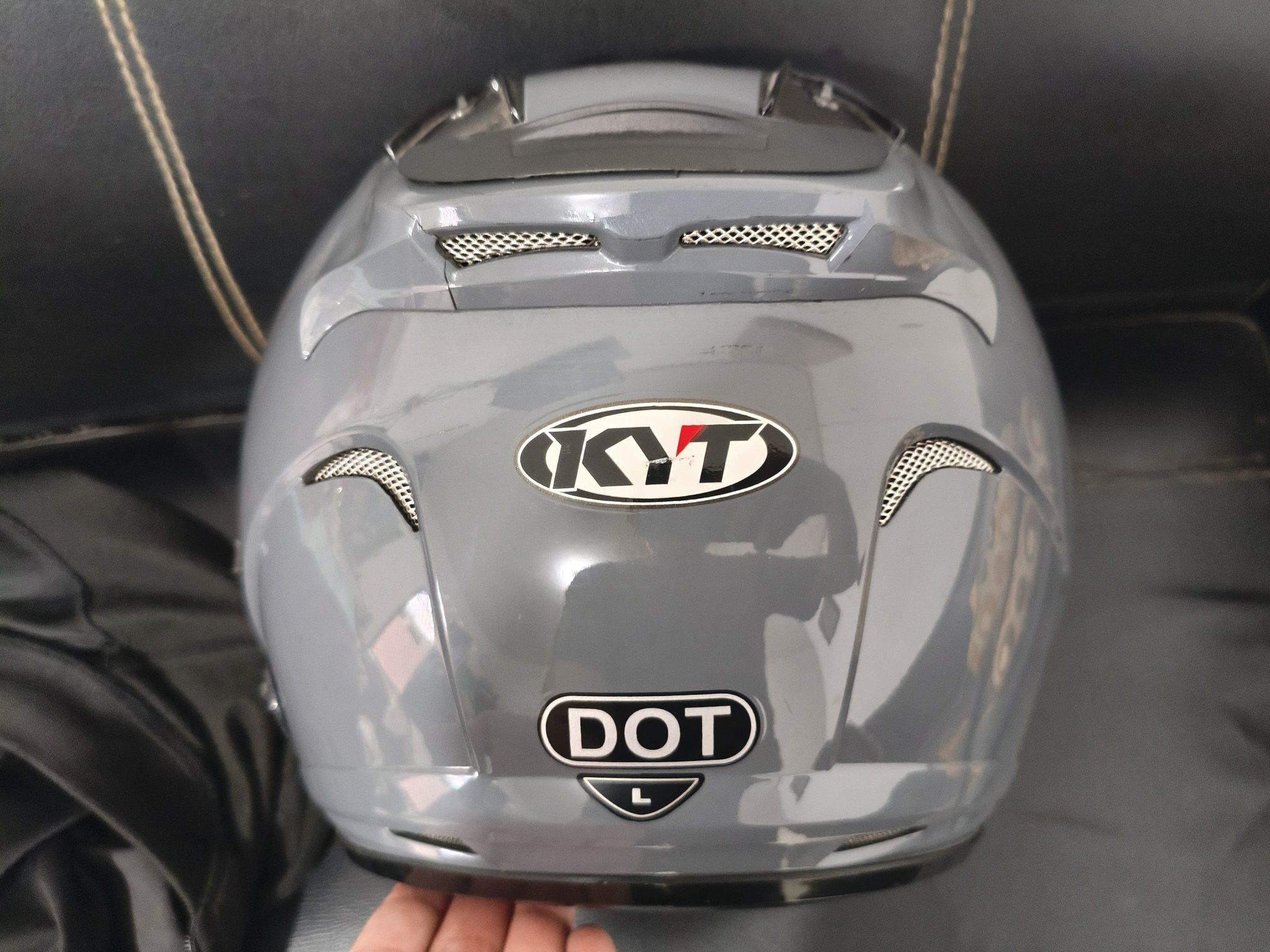 Jual Helm KYT Galaxy Flat R Size L – Mulus 95% Siap Pakai 🔥
