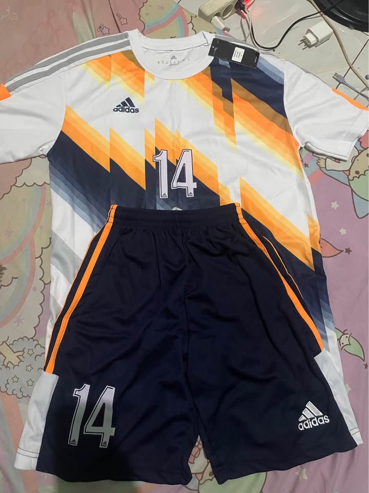 READY STOK!! Set Baju Bola + Celana Keren - Tersedia 12 Pasang Siap Kirim!