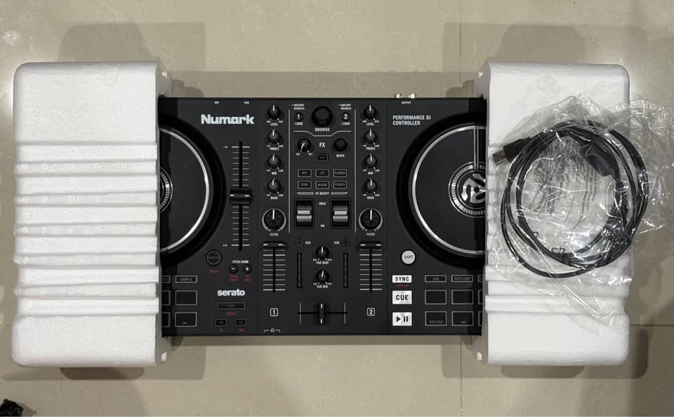 Jual Alat DJ & Producing Original – Mulus, Minim Pemakaian!