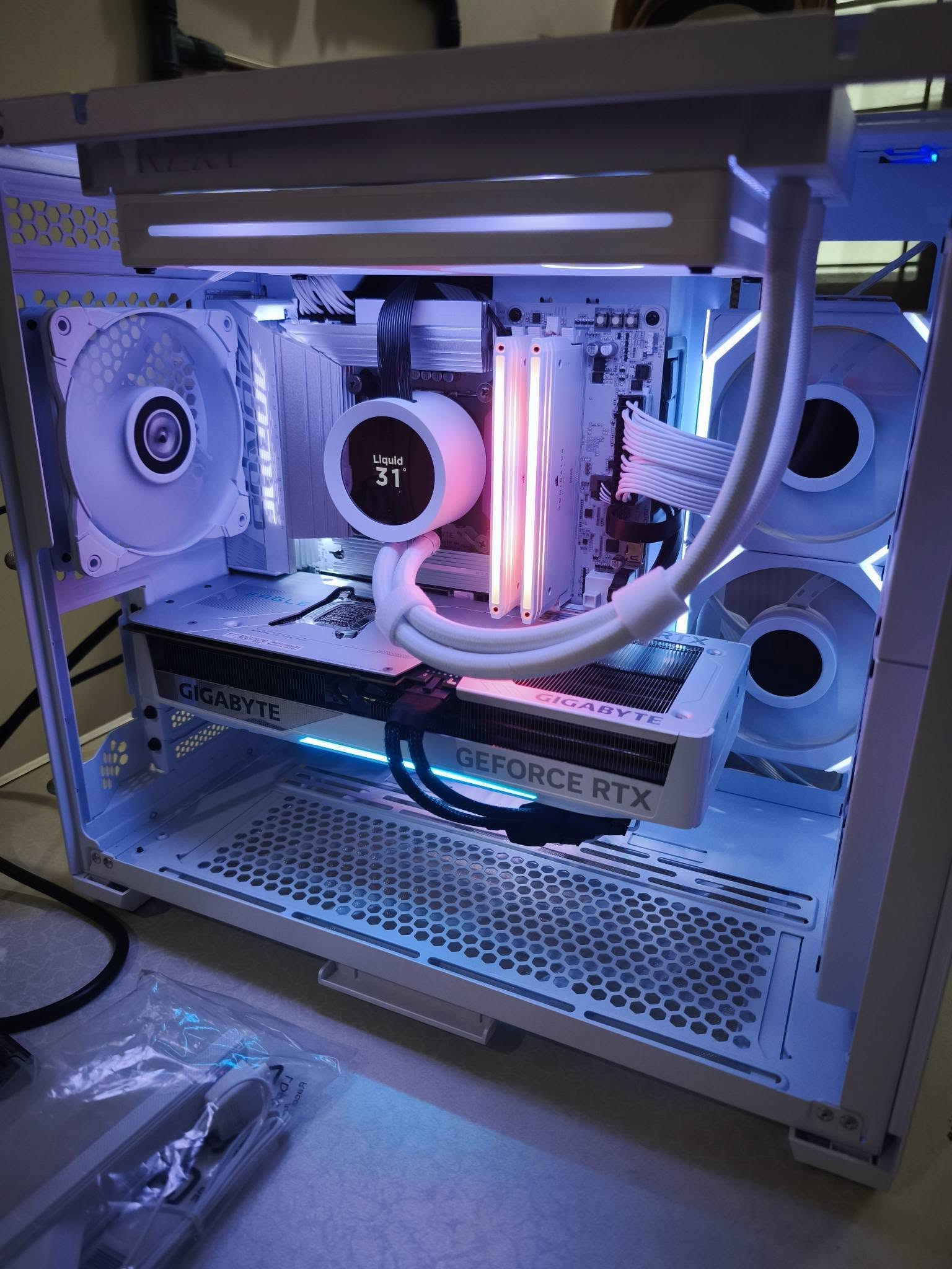 WTS PC GAMING / WORKSTATION WHITE EDITION – SPEK SULTAN, GARANSI ON 🔥