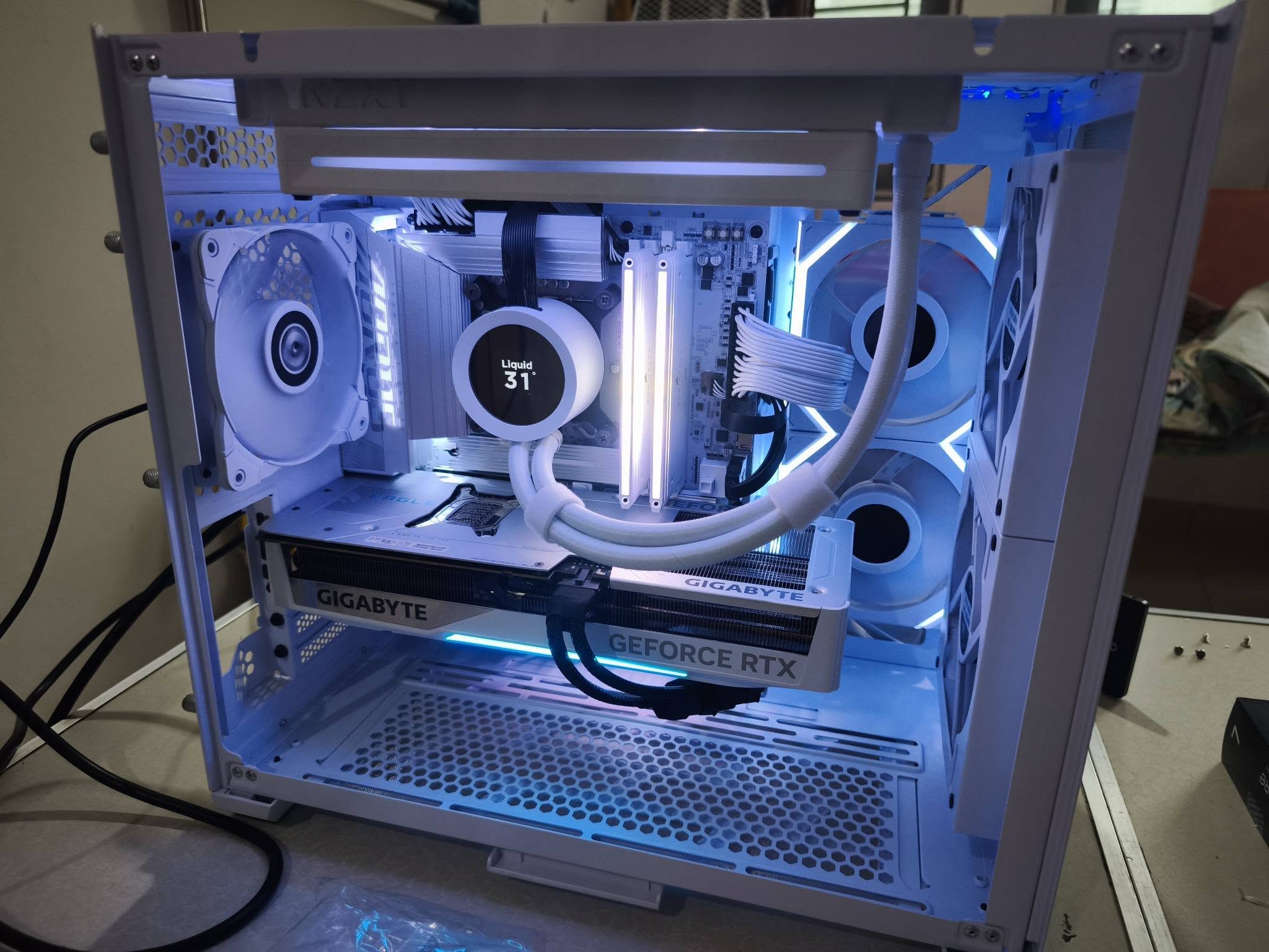 WTS PC GAMING / WORKSTATION WHITE EDITION – SPEK SULTAN, GARANSI ON 🔥