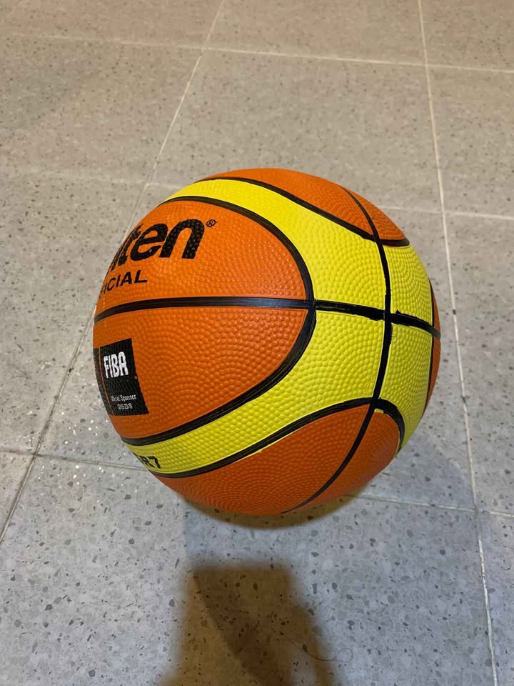 Bola Basket Premium Size 7 – Nyaman Digenggam, Pantulan Stabil! 🏀