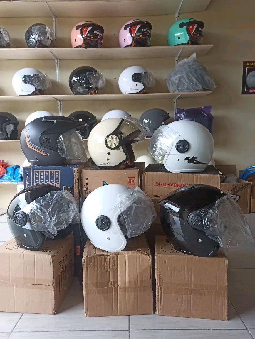 MONGGO! JUAL HELM BAWAAN MOTOR & CARGLOSS ORI / GRADE ORI – SEMUA READY 🔥