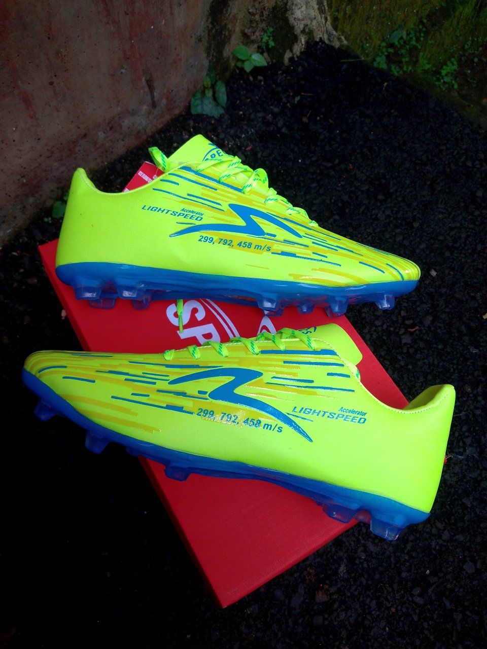 Jual Beli Sepatu Futsal & Bola Murah Area Leuwiliang – Sibanteng – Cigudeg