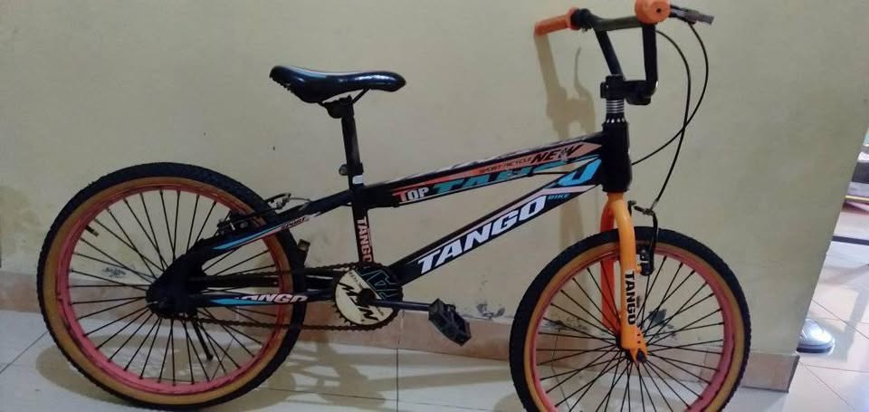 DIJUAL CEPAT! Sepeda BMX Keren – Siap Pakai, Tangguh & Stylish