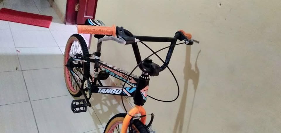 DIJUAL CEPAT! Sepeda BMX Keren – Siap Pakai, Tangguh & Stylish
