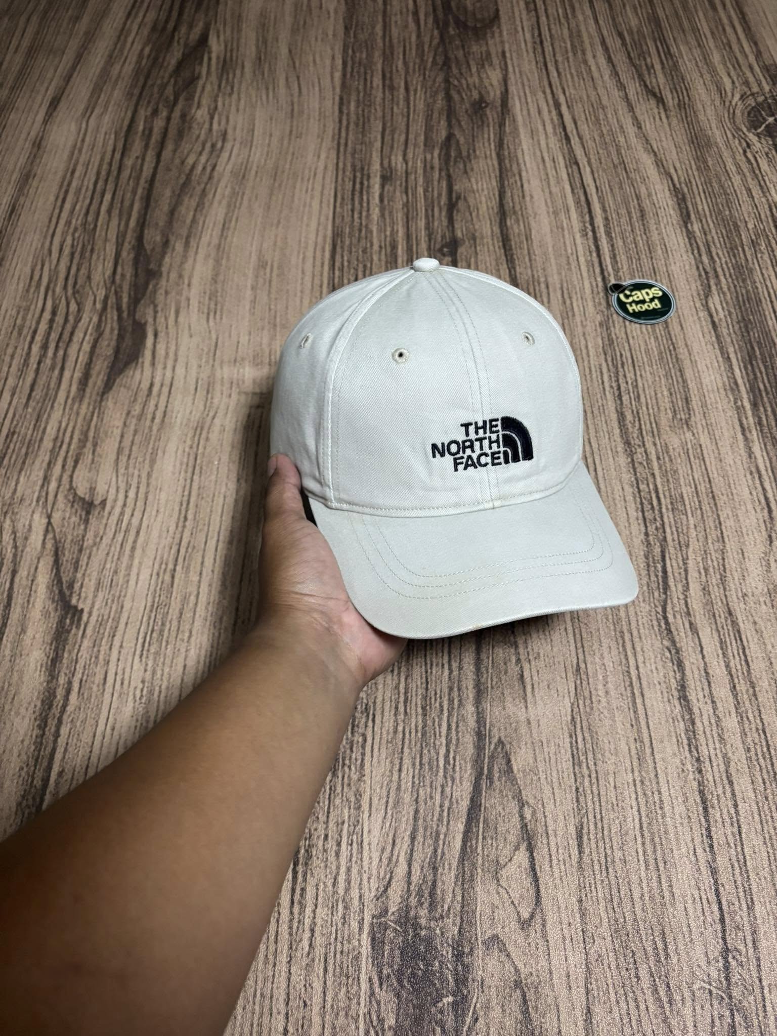 Dijual Ijin Lapak Topi Second Original – Peluang Usaha Menjanjikan di Solo!