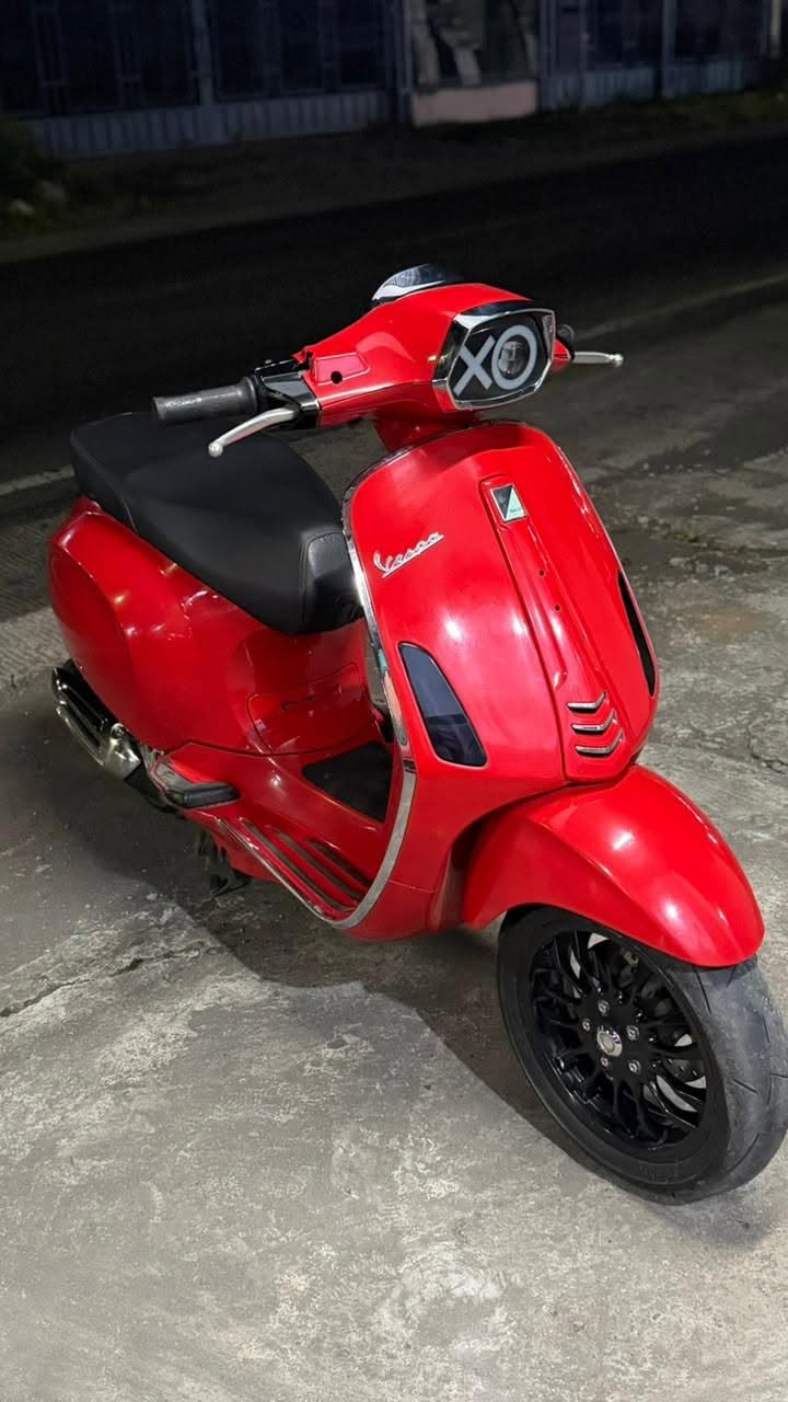 Dijual Vespa Primavera 150 i-Get 2016/2017 – Siap Pakai, Modif Tipis & Terawat
