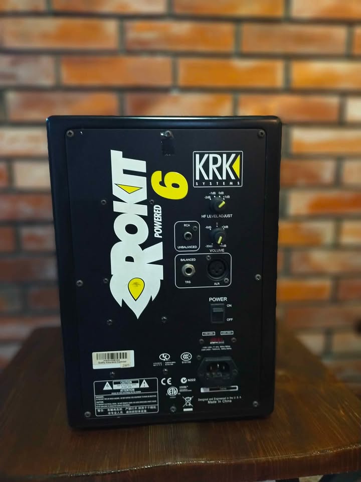 JUAL SPEAKER AKTIF KRK ROKIT 6 INCH MADE IN USA – KONDISI ISTIMEWA