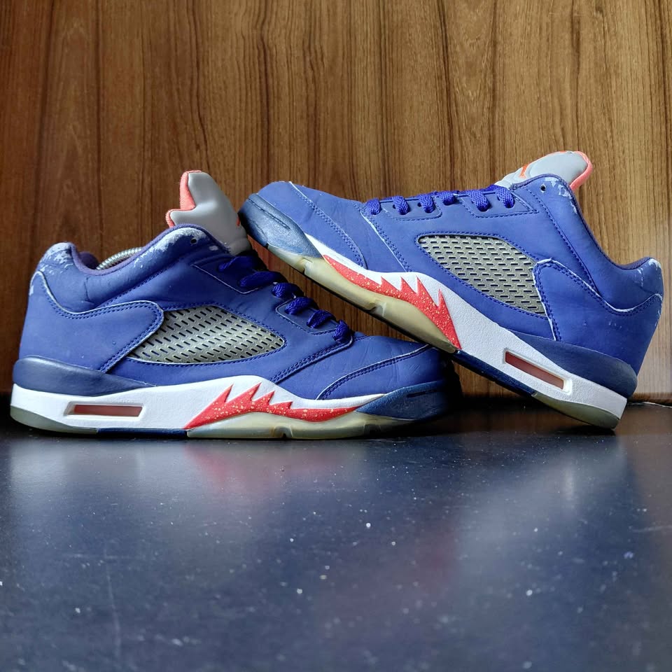 Air Jordan 5 Retro Low Cavs Original Second – Casual Sport Basket, Size 43