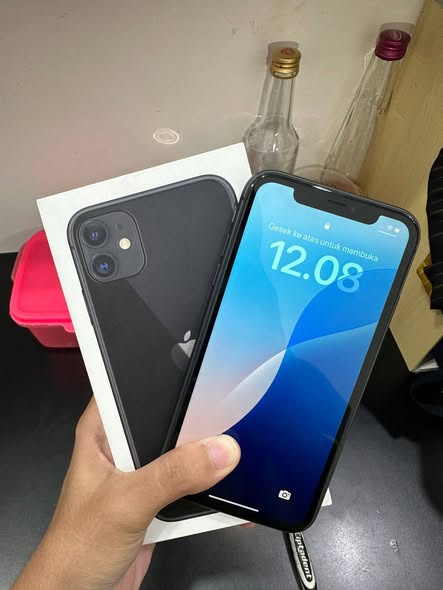 iPhone 11 64gb iBox Fullset