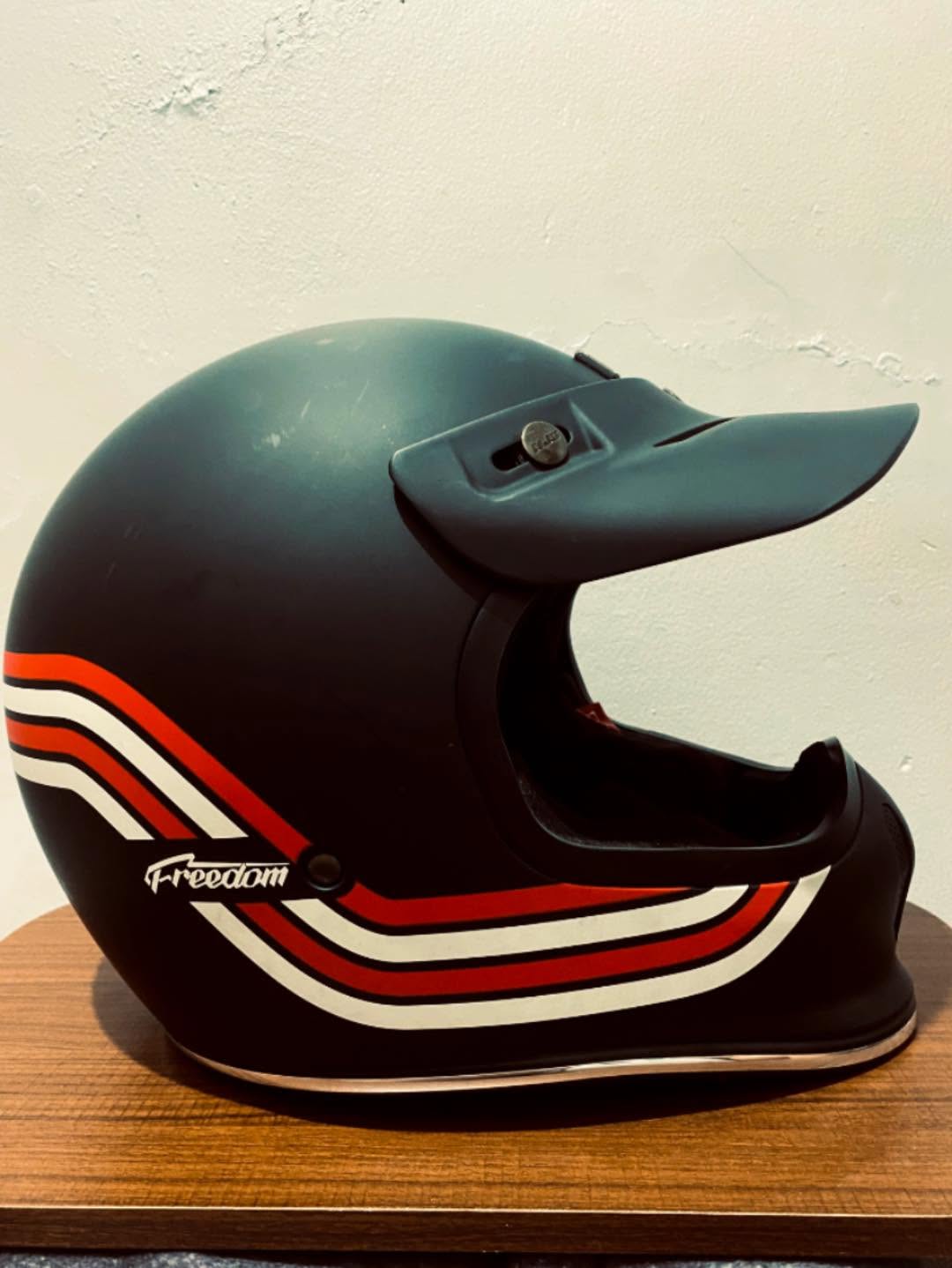 Jual Helm NJS Freedom Sportster Hitam Full Face – Mulus 98%