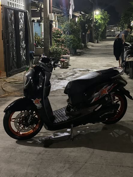 Scoopy 2016