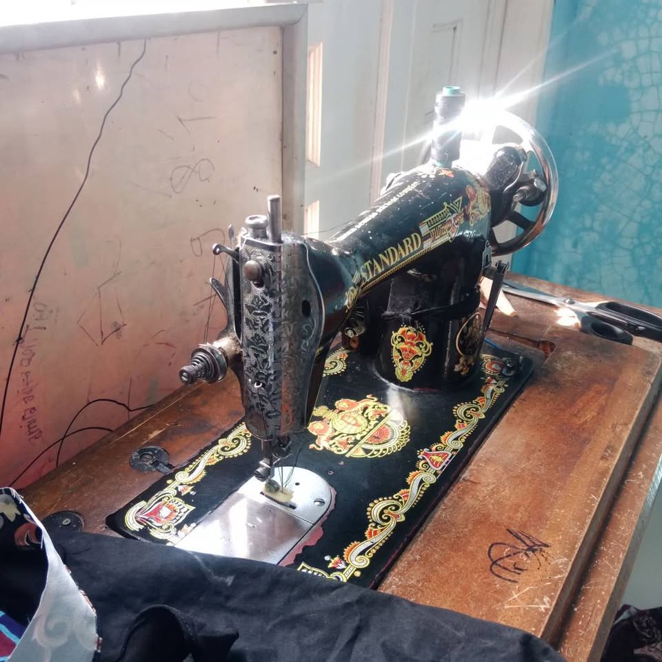 Menerima Jasa Jahit & Vermak Terpercaya – Rapi, Cepat, Berkualitas ✂️