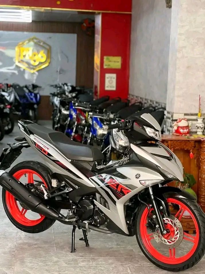 DI JUAL CEPAT‼️ Yamaha MX KING V2 Tahun 2025 – Kondisi Mulus Seperti Baru