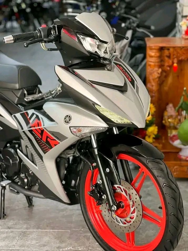 DI JUAL CEPAT‼️ Yamaha MX KING V2 Tahun 2025 – Kondisi Mulus Seperti Baru