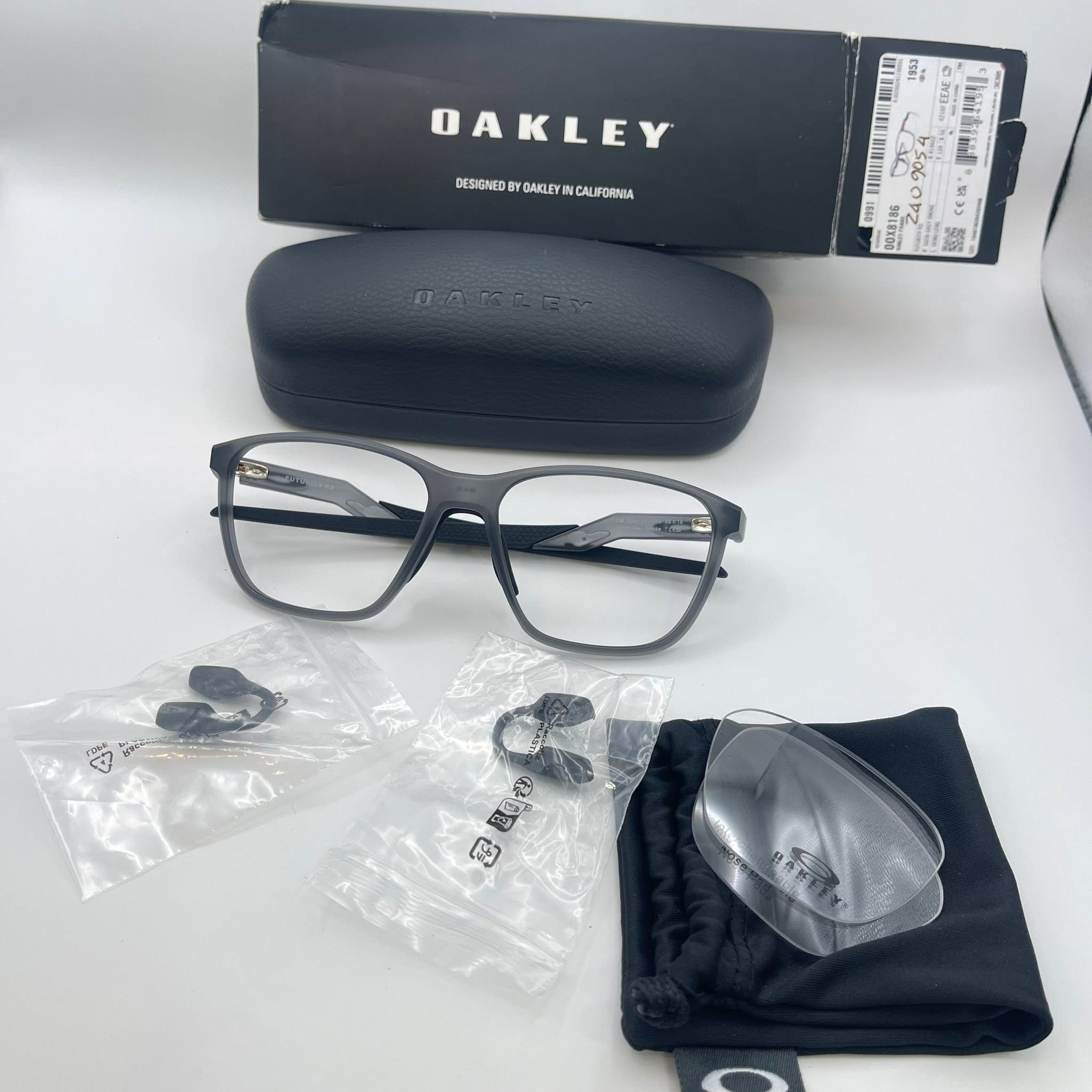 JUAL FRAME KACAMATA SECOND ORIGINAL – Oakley Futurity RS 🔥