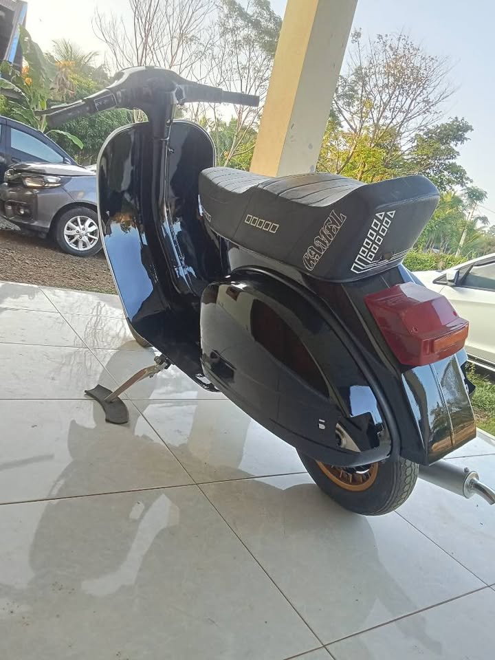 Di Jual Vespa PX Full Restorasi – Surat Lengkap, Mesin Sehat & Siap Pakai