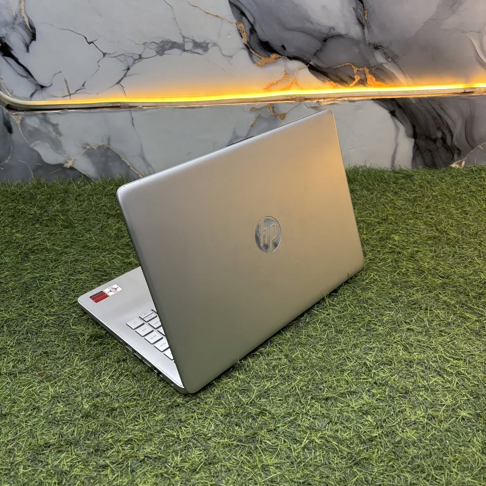DI JUAL LAPTOP HP 14s-dk0xxx SECOND LIKE NEW – KENCANG, MULUS, SIAP PAKAI!