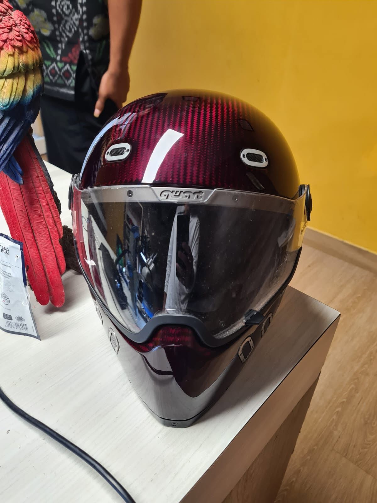 Helm Qwart Phoenix Like New | Box Lengkap | Bonus Spons L & XL