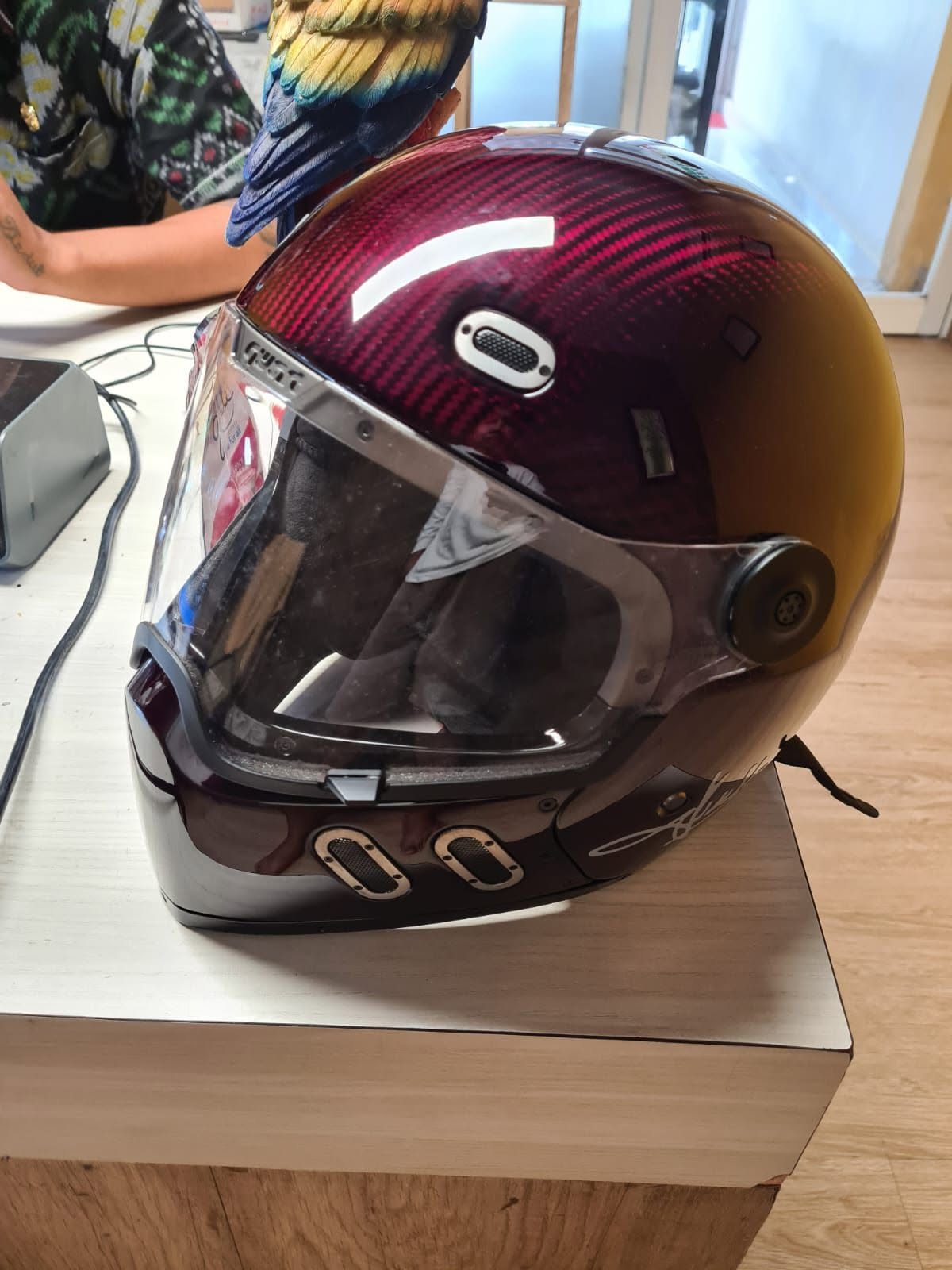 Helm Qwart Phoenix Like New | Box Lengkap | Bonus Spons L & XL